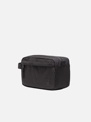 HERSCHEL Chapter - Black Diamond/Black – ön görünüm, siyah, diamond quilt desenli çanta