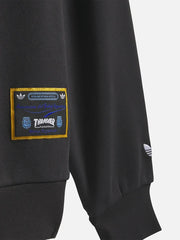 shopi go Thrasher x AFA Argentina Crew 2 - Black – kol üzerinde altın çerçeveli yama