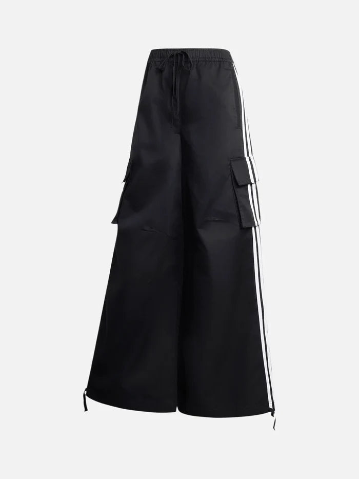 ADIDAS ORIGINALS Twill 3-Stripes Cargo Pants – Black/White, yan görünüm