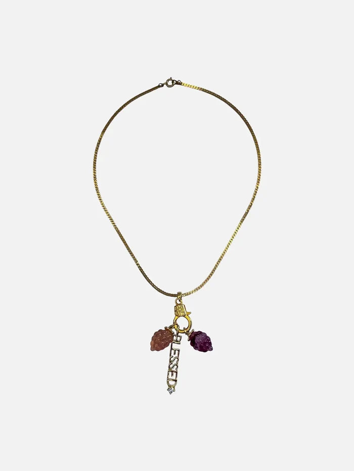 NES VINTAGE Vintage Gold Snake Chain Necklace - Blessed & Grape Charms 1980s – altın, önden görünüm