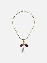 NES VINTAGE Vintage Gold Snake Chain Necklace - Blessed & Grape Charms 1980s – altın, önden görünüm