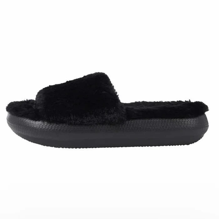 32 Degree Heat Plush Cushion Slide Black