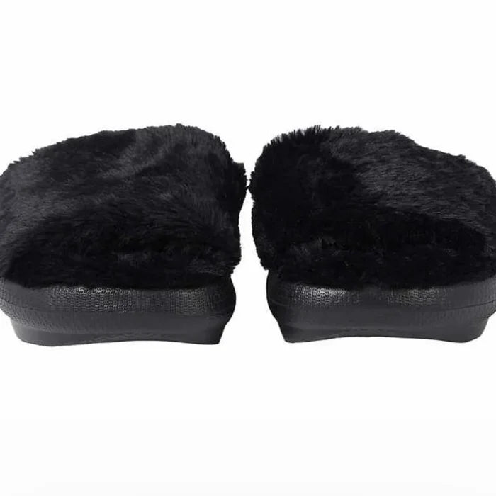 32 Degree Heat Plush Cushion Slide Black