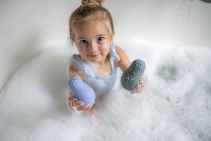 Bannor Toys Bath Penguine Silicone Bath Squirters