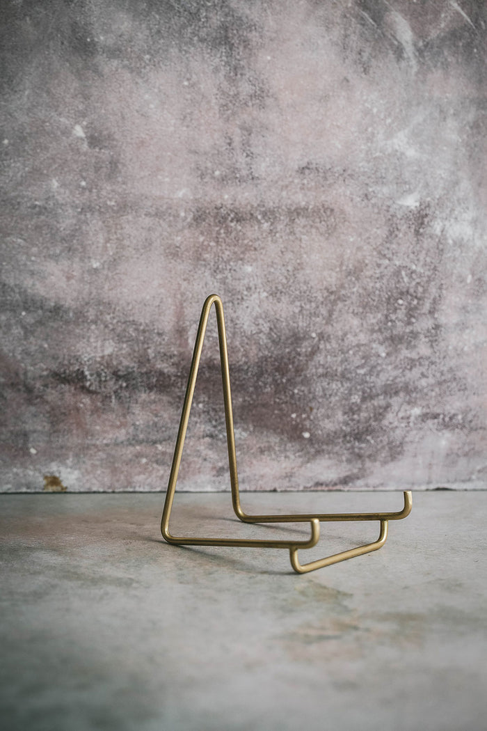 Brass Plate Stand