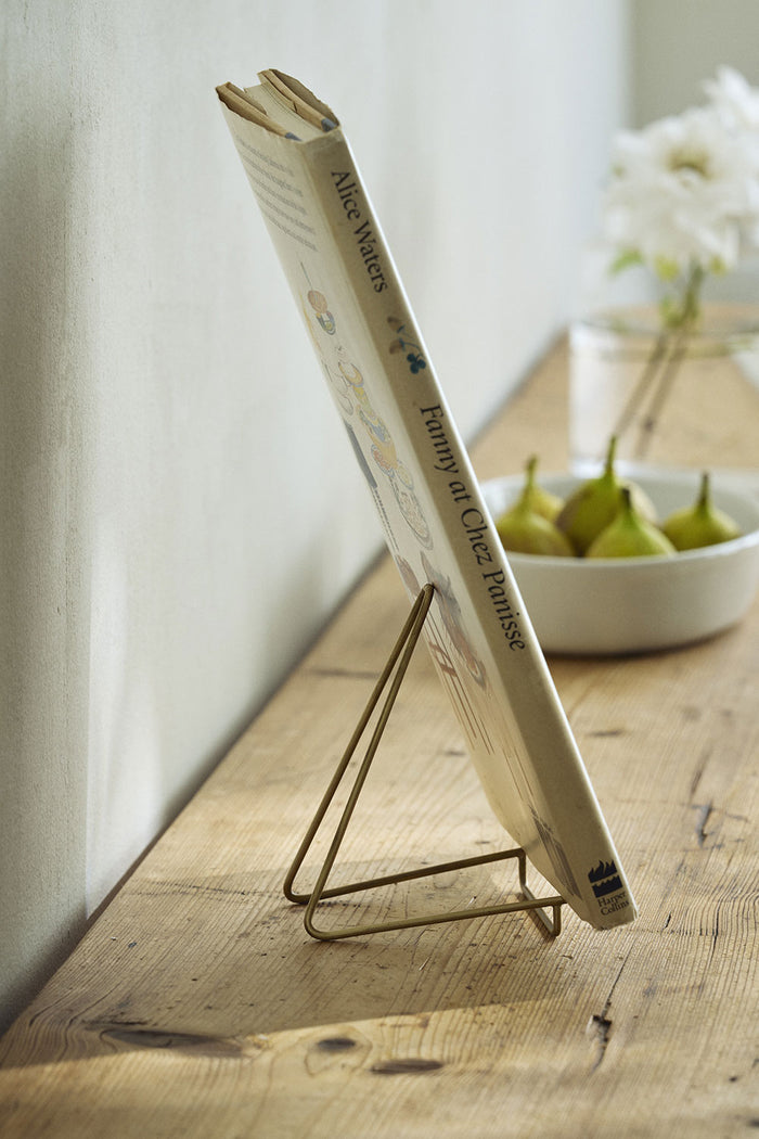 Brass Plate Stand