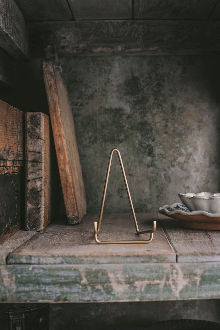 Brass Plate Stand