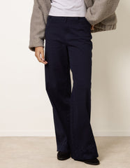 Floral Embroidered Detailed Flared Jeans