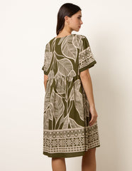 Dress With Tropical Leaf Print