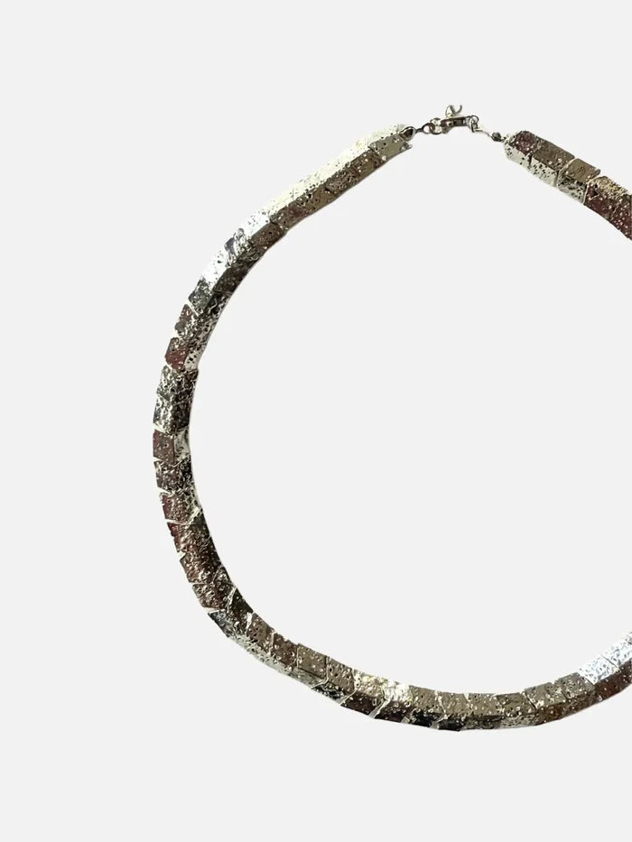 L'ATELIER DES PERLES Déesse Lav Taşlı Kolye - Uncategorized KOLYE