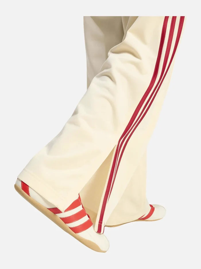 ADIDAS ORIGINALS Firebird Loose Track Pant – Warm Vanilla, yan görünüm