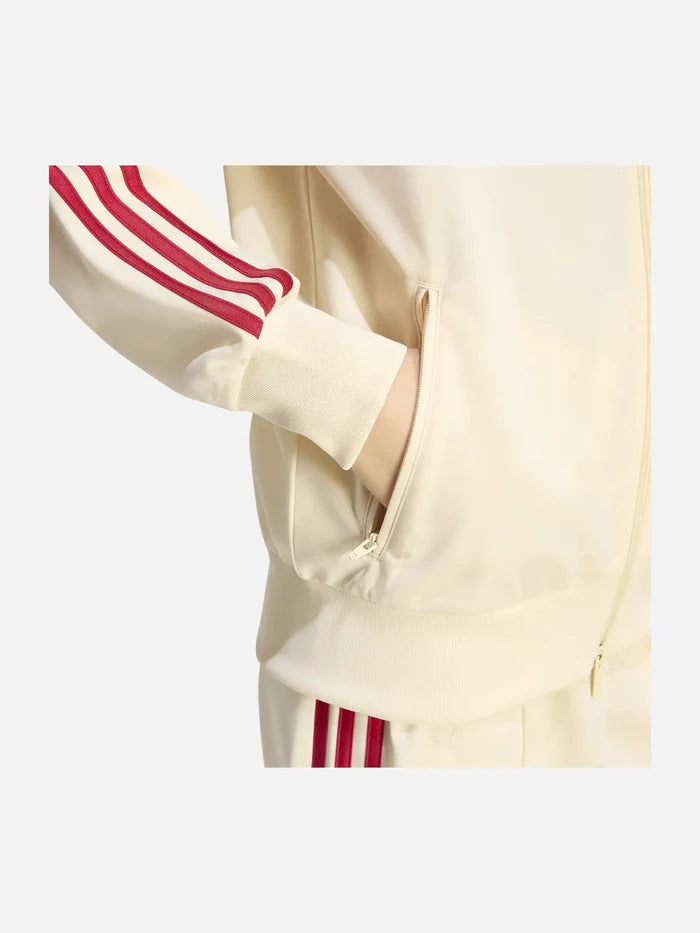 ADIDAS ORIGINALS Firebird Loose Track Top – Warm Vanilla, yandan görünüm, kırmızı üç çizgi