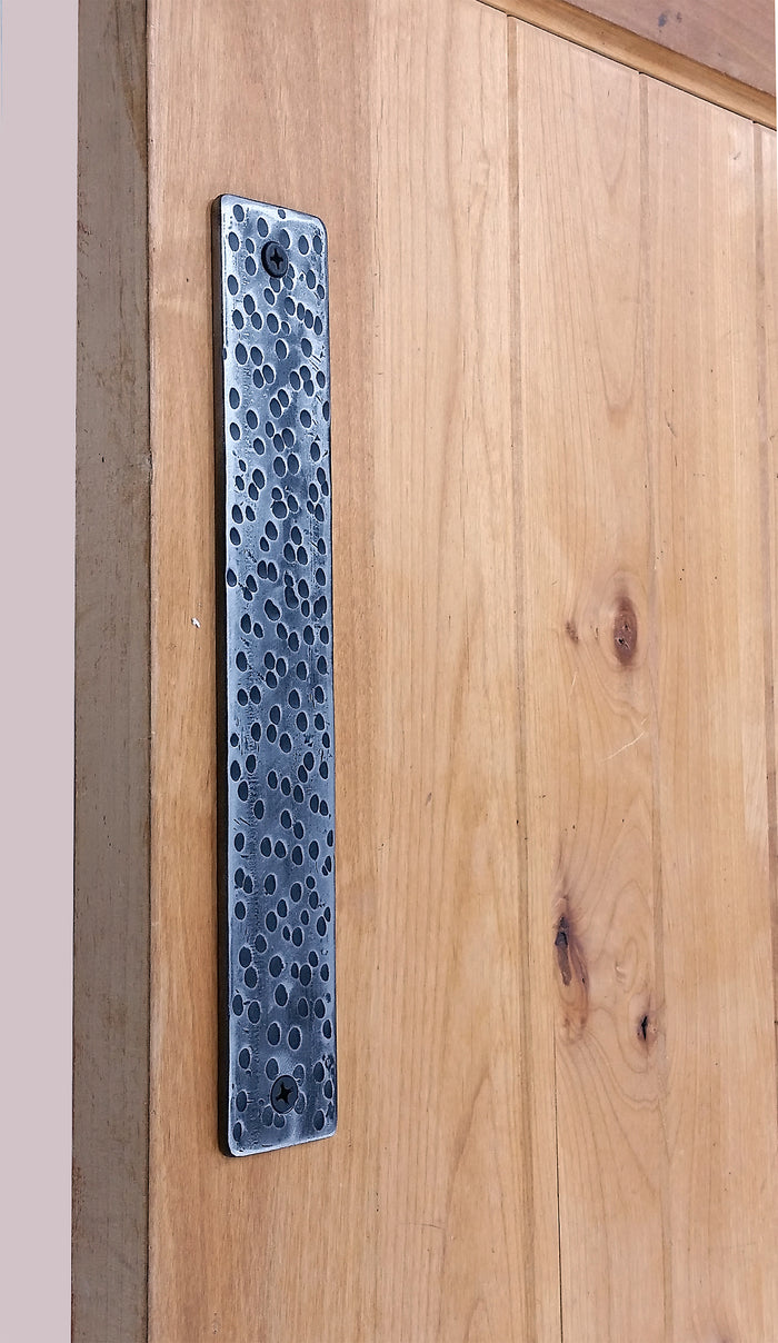 Medium Finger Pull  - Wild West Hardware