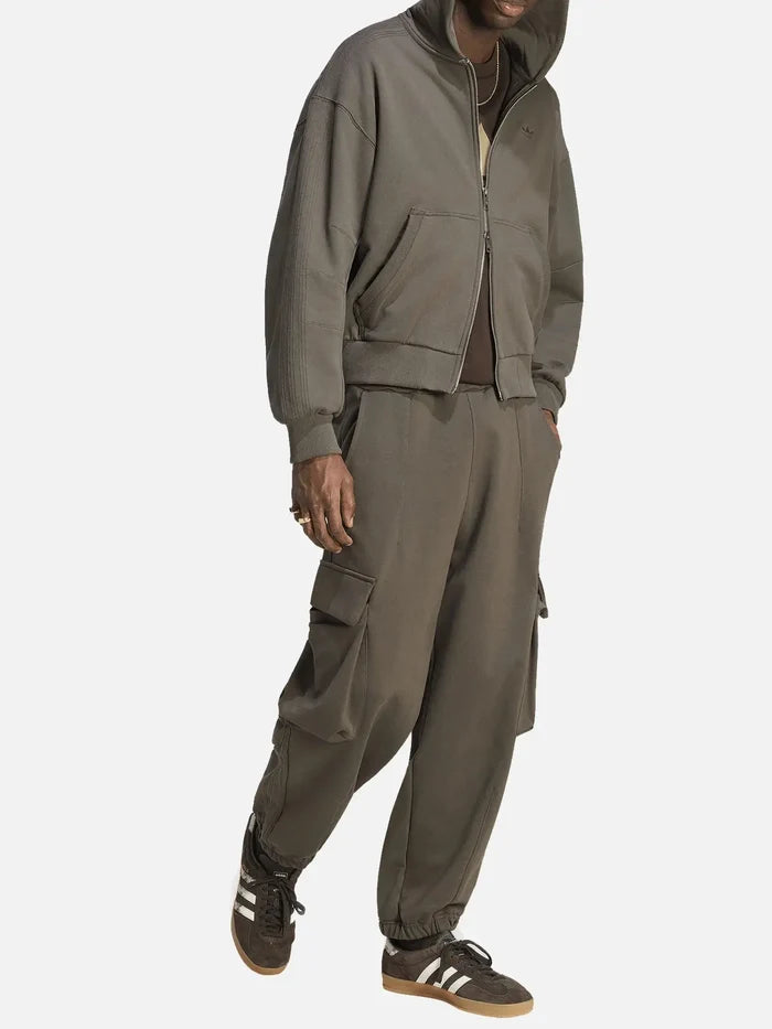 ADIDAS ORIGINALS Premium Essentials Pant - Shadow Olive – Shadow Olive, önden görünüm