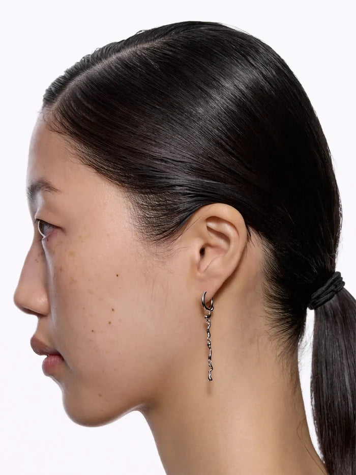 MARIA BLACK Ramen Dai Huggie - Silver - Earrings KÜPE