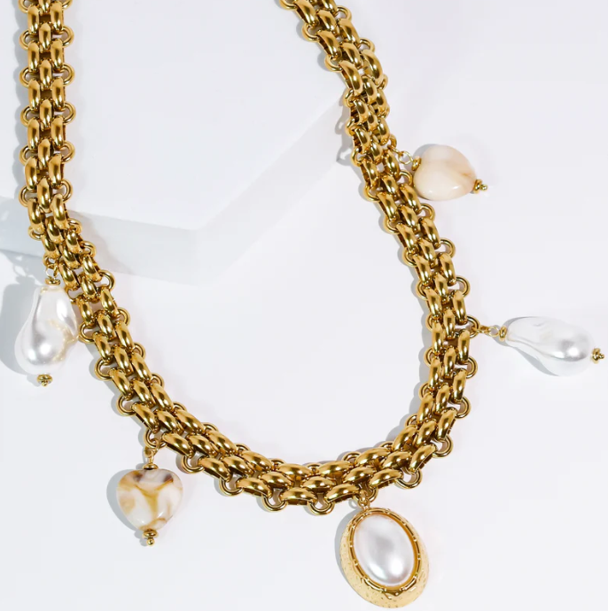 The Pearl Drama Necklace-Gold