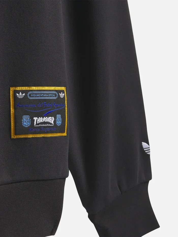 shopi go Thrasher x AFA Argentina Crew 2 - Black – kol üzerinde altın çerçeveli yama