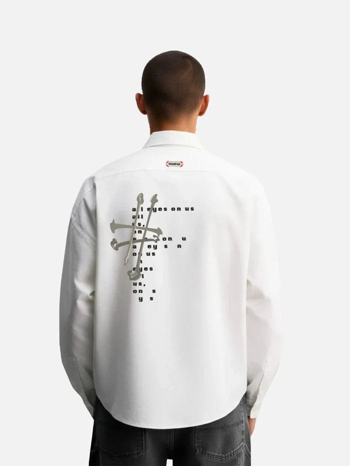 SEVDRUS Typewriter Shirt – beyaz, arka görünüm, grafik baskı