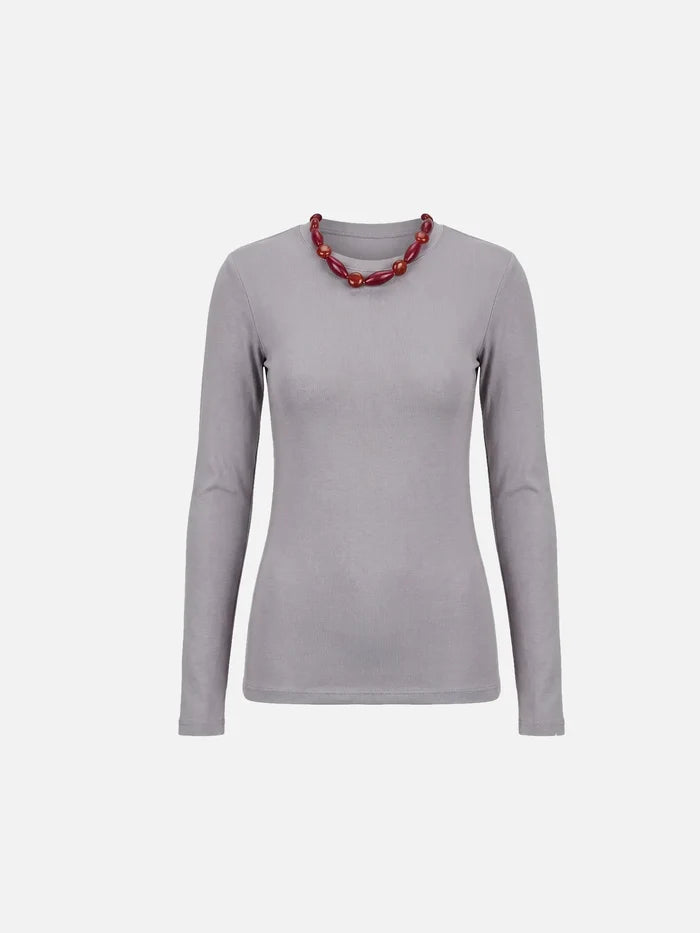 shopi go CULT FORM Wooden Jew Neck Top - Gray, önden görünüm