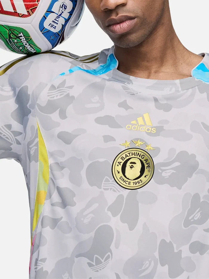 ADIDAS ORIGINALS adidas x Bape Teamgeist Tee – beyaz, önden görünüm